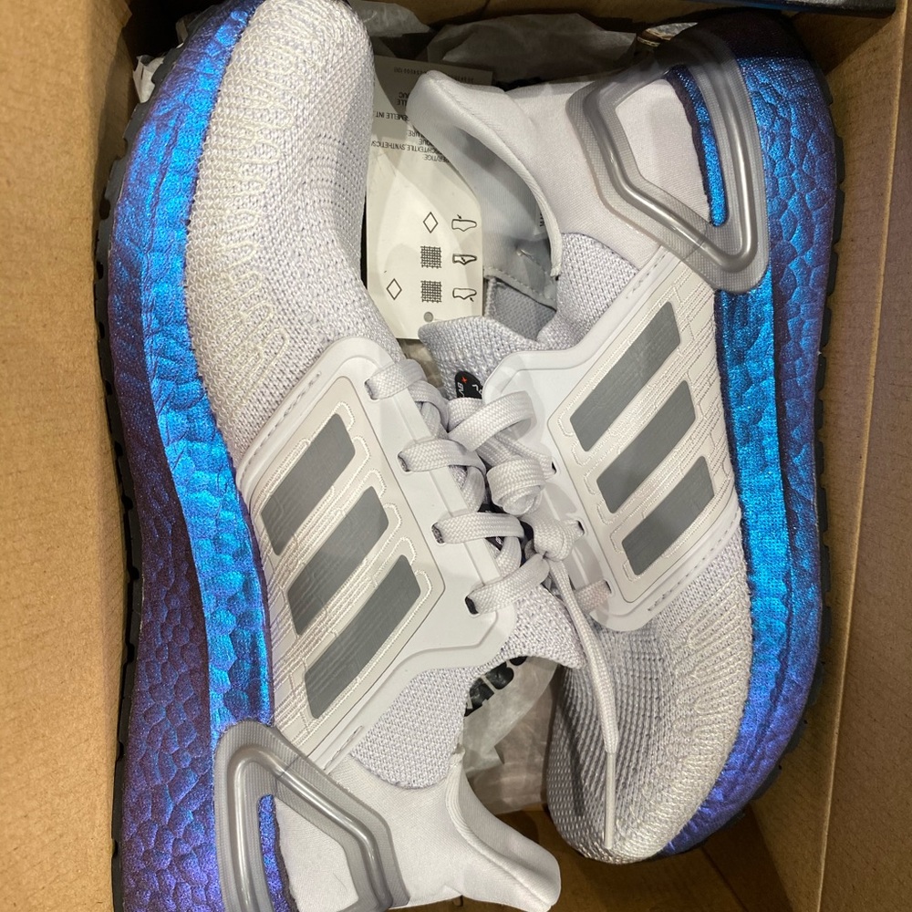 NIB ADIDAS ULTRABOOST 20 W -size 6.5